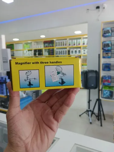 Lupa com três garras