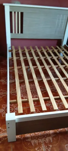 Cama casal padrão reforçada excelente estado 