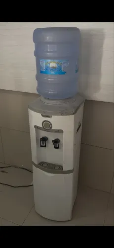 GELÁGUA GELANDO ENTREGO