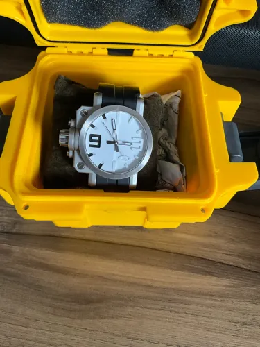 oakley watch gearbox 10-064 white dial gearbox