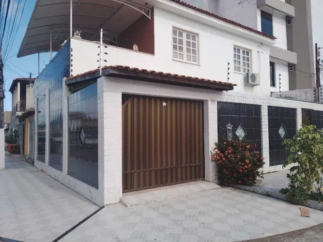 Casa no conjunto JK (ref: 1030) [8231]