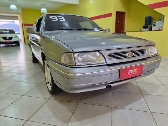 Ford Versailles GL 1.8i / 1.8 2P E 4P (álcool) 1993