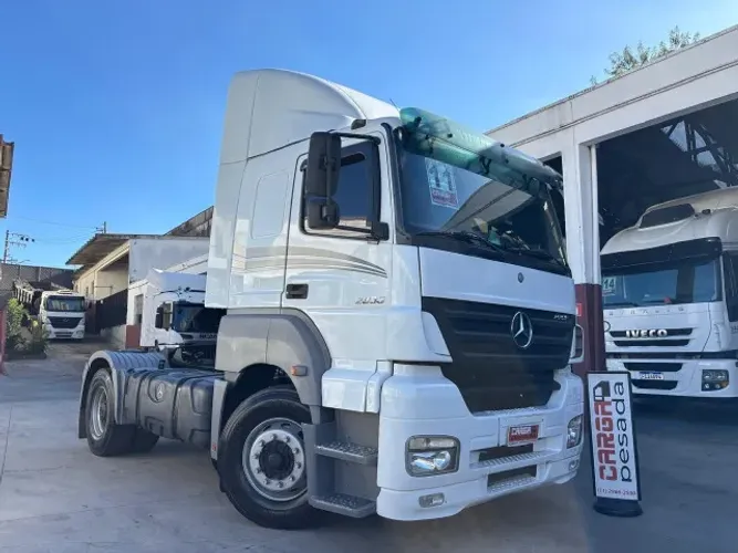 MB AXOR 2035 4X2 2011