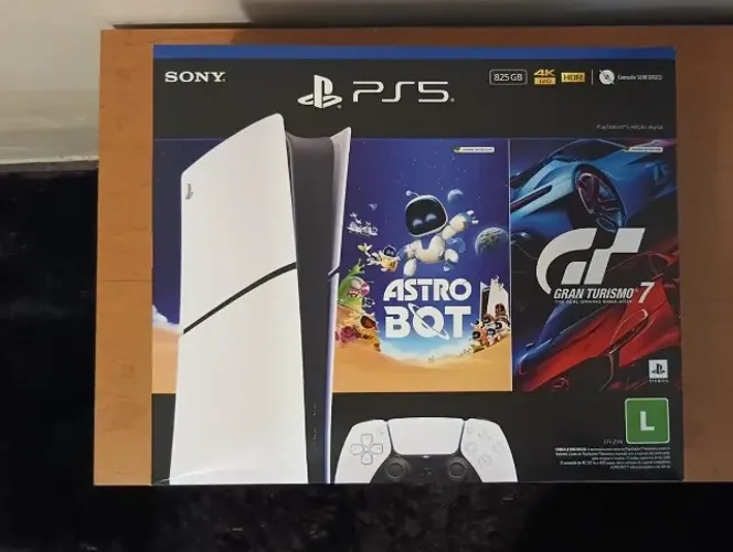 PS5 Slim Digital + Acessórios