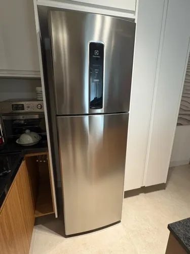 Geladeira Electrolux Frost Free Inverter 410l MUITO NOVA!