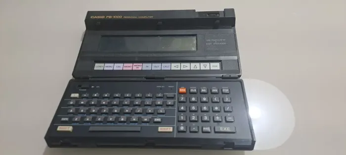 Casio PB-1000 personal computer "não liga, no estado" leia descrição. 