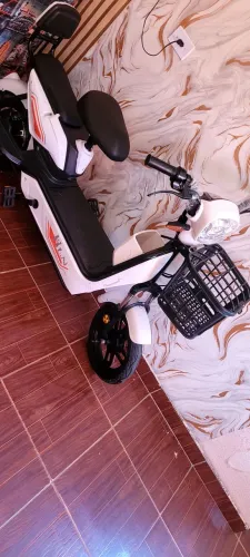 Vendo motinha elétrica novinha 350W completa zerada 