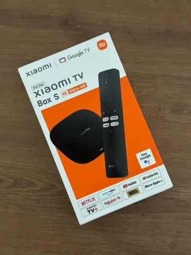 Xiaomi Mi Tv Box S 2o Controle De Voz 4k 8gb Com 2gb De Memó Cor Preto  