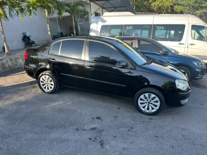 Volkswagen Polo Sedan 1.6 MI Total Flex 8V 4P 2010