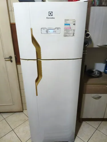 Geladeira Electrolux com defeito