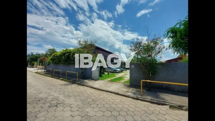 Excelente Casa 1 dormitório(s) em Campeche - Florianópolis