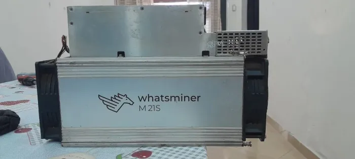 WHATSMINER M21S 58TH MINERADORA