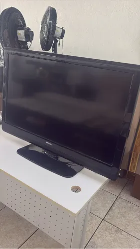 Tv 42 polegadas não é smart 