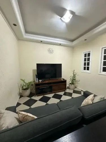Sobrado à Venda no Jardim Uirá em São José dos Campos | 3 Dormitórios - São José dos Campo