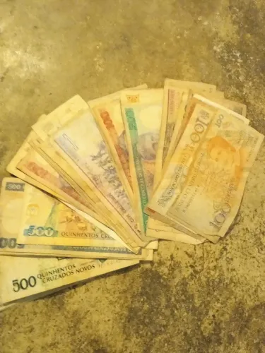 Notas de dinheiro antigas (Brasileira)
