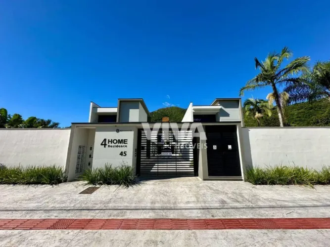Sobrado com 3 dormitórios à venda, 135 m² por R$ 1.300.000,00 - Ressacada - Itajaí/SC