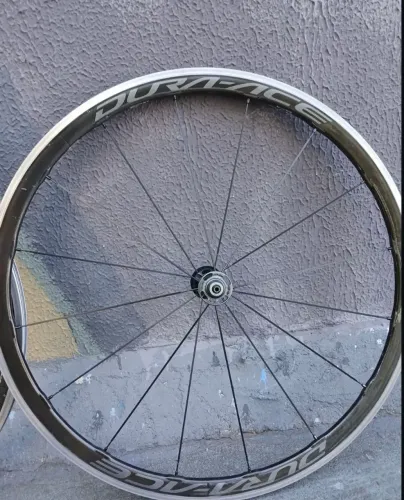 Par de Rodas Speed Carbono Shimano Dura Ace