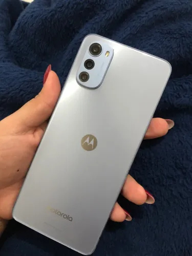 Celular Moto e32 400,00