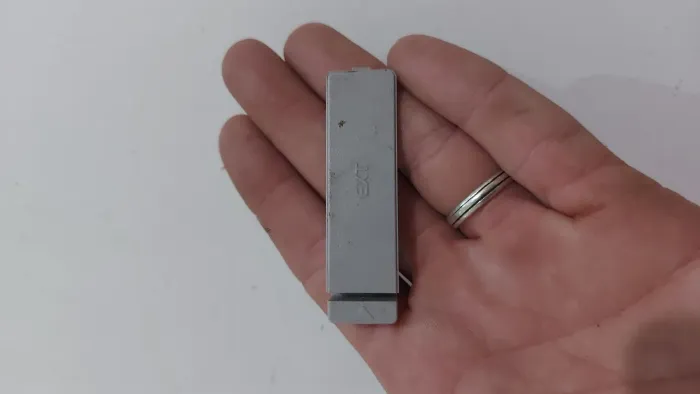 Tampinha de baixo do super nintendo 