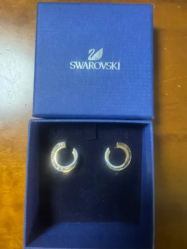 Par de Brincos Swarovski Banhados a Ouro Original