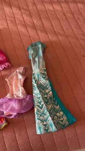 Roupas para barbie original mattel