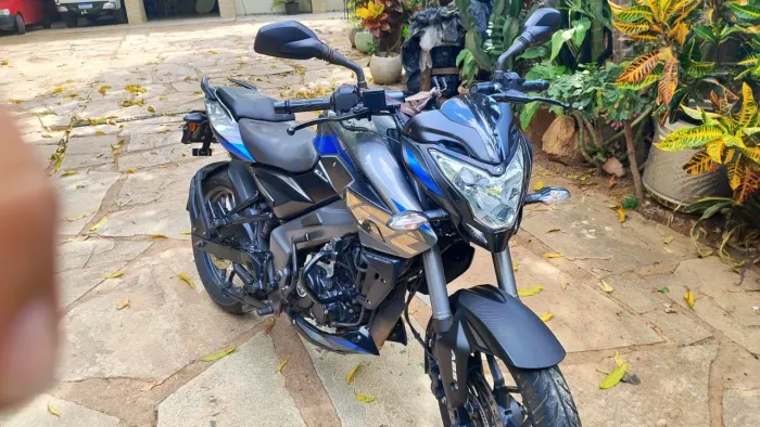 Bajaj dominar 160
