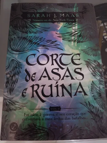 3° livro da saga "ACOTAR"