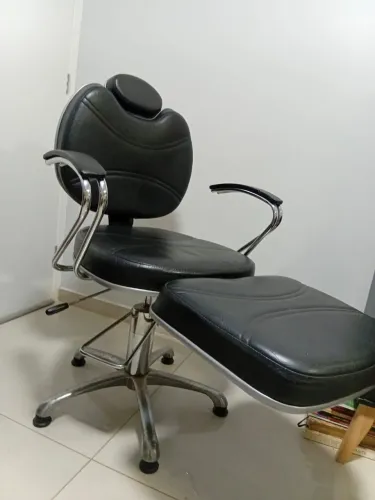 Cadeira de salão ergométrica R$750,00