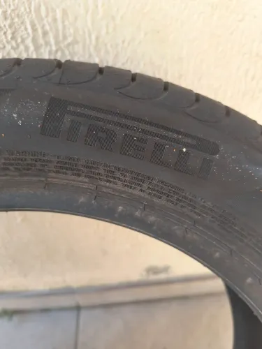 Pneu Pirelli 185/55 r16 "NOVO"