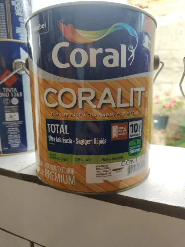 Esmalte à base d'água 