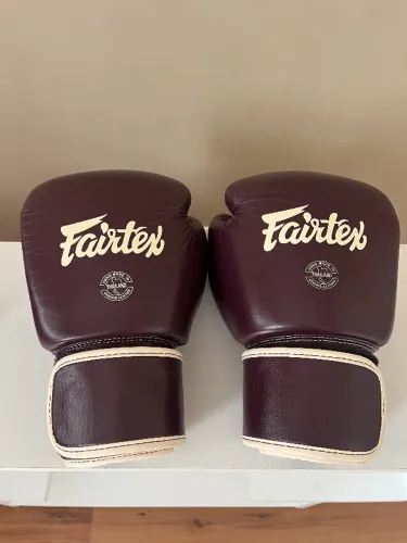 Luva de Muay Thai Boxe - Fairtex BGV16