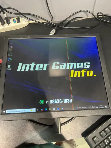 Monitor 19 polegadas 4:3 com linhas na tela