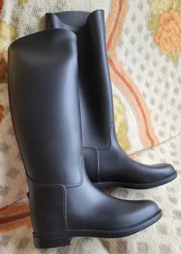 Bota Montaria n°36