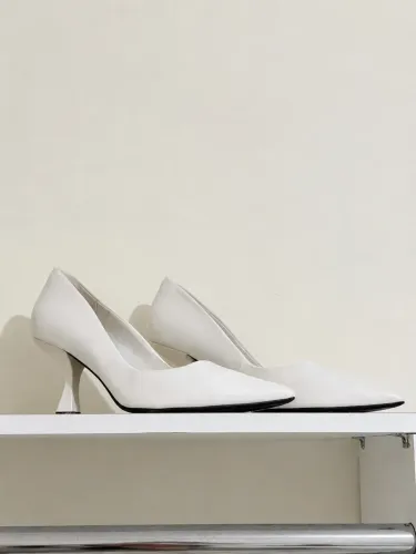 Scarpin Branco Oneself