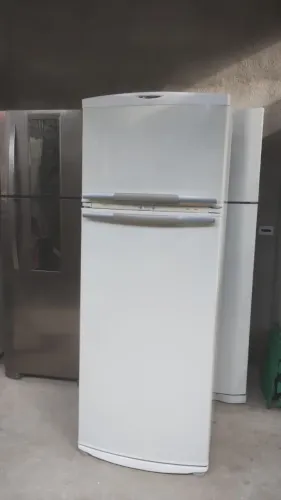 VENDE-SE GELADEIRA BRASTEMP DUPLEX FROST FREE EXCELENTE ESTADO 440 LITROS