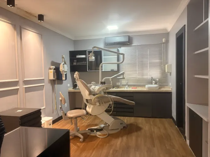 Consultório odontológico mobiliado