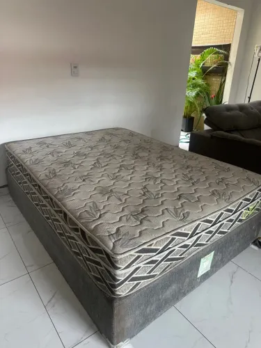 CAMA BOX DE MOLAS ENSACADAS