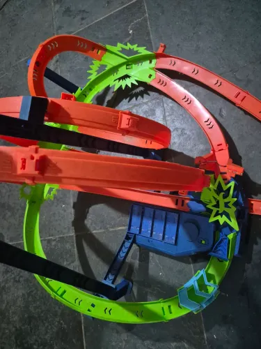 Pista hotwheels colisão seminova 