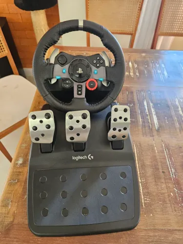 Volante Logitec G29 com pedais