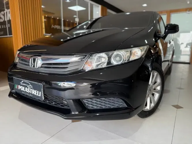 Honda Civic Sedan LXS 1.8/1.8 Flex 16V Aut. 4P 2014