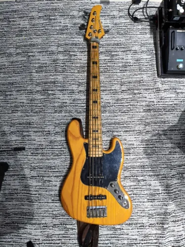 Baixo Strinberg JBS55NA Natural 5 Cordas Passivo Elétrico