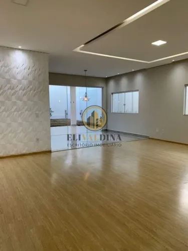 Casa com 3 suítes no Condominio RK