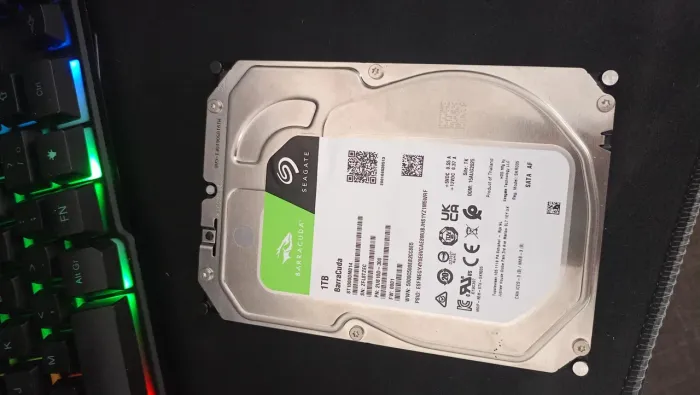 HD 1TB SATA III Seagate BarraCuda /..