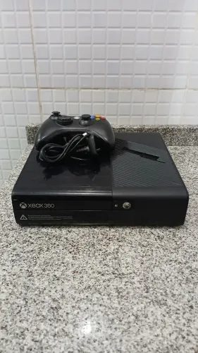 Xbox 360 Super Slim + HD de 512gb DESBLOQUEADO com Aurora RGH e +50 jogos