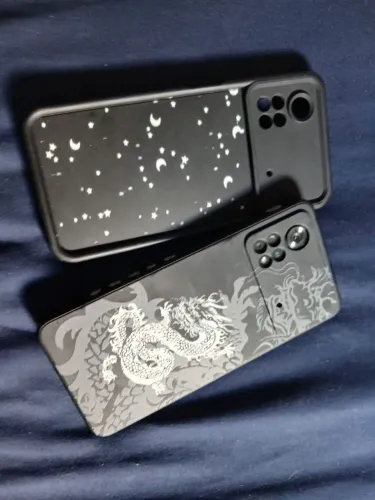 VENDO POCO X4 PRO - 256 gb vai com 2 capinhas