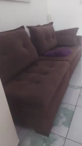 Vendo 2 peças de sofá aveludado. Produto bom comprado na jacauna.