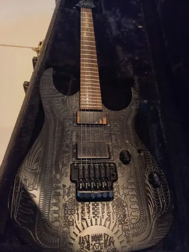 Ibanez RGTHRG1 H.R. Giger (2005) - Edição Limitada - Serial 427 - Peça de Coleção