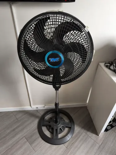 Ventilador de piso
