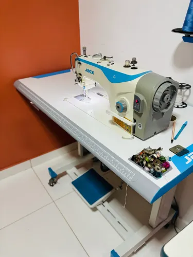 Reta Industrial Jack F4 usada em ótimo estado 