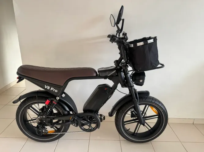 Bike V8 Pro com 440km (OPORTUNIDADE)